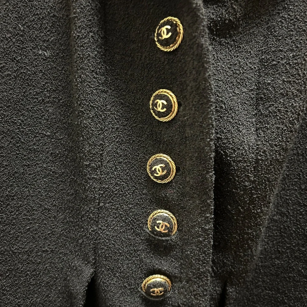 Chanel black wool blazer